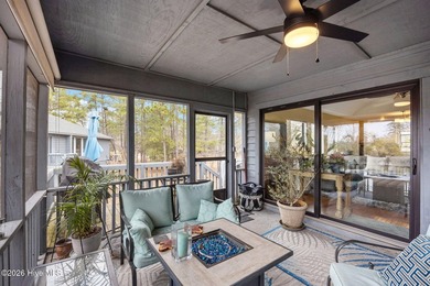 BEAUTIFUL AND SERENE SETTING! WEST WIND TOWNHOME ON LAKE IN on Harbour Point Golf Club in North Carolina - for sale on GolfHomes.com, golf home, golf lot