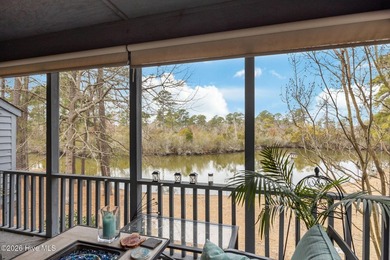 BEAUTIFUL AND SERENE SETTING! WEST WIND TOWNHOME ON LAKE IN on Harbour Point Golf Club in North Carolina - for sale on GolfHomes.com, golf home, golf lot