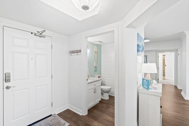 *MOTIVATED* Step inside this STUNNING 2 bed/2.5 bath condo on Sandestin Golf and Beach Resort - The Links in Florida - for sale on GolfHomes.com, golf home, golf lot