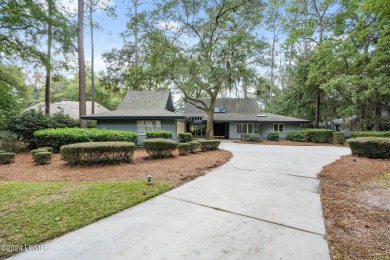 Located across from the Dolphin Head Recreation Area, this on Dolphin Head Golf Club in South Carolina - for sale on GolfHomes.com, golf home, golf lot