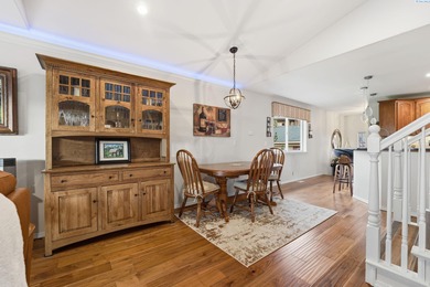 MLS# 288811 Experience elevated living in this remarkable on Columbia Point Golf Course in Washington - for sale on GolfHomes.com, golf home, golf lot