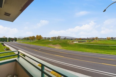 MLS# 288811 Experience elevated living in this remarkable on Columbia Point Golf Course in Washington - for sale on GolfHomes.com, golf home, golf lot