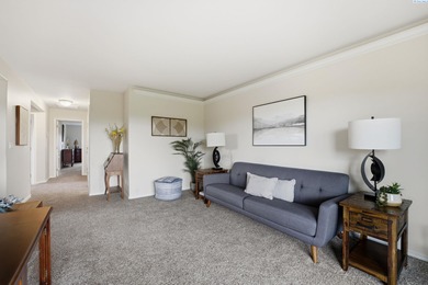 MLS# 288811 Experience elevated living in this remarkable on Columbia Point Golf Course in Washington - for sale on GolfHomes.com, golf home, golf lot