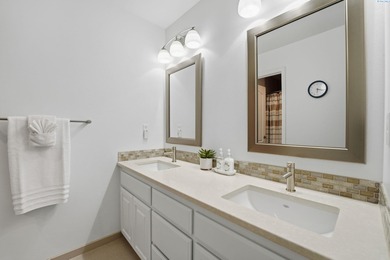 MLS# 288811 Experience elevated living in this remarkable on Columbia Point Golf Course in Washington - for sale on GolfHomes.com, golf home, golf lot