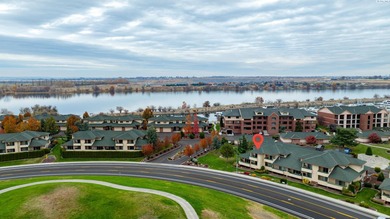 MLS# 288811 Experience elevated living in this remarkable on Columbia Point Golf Course in Washington - for sale on GolfHomes.com, golf home, golf lot