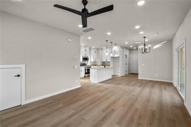 Modern new construction in Bella Vista with stunning on Bella Vista Country Club - Berksdale in Arkansas - for sale on GolfHomes.com, golf home, golf lot