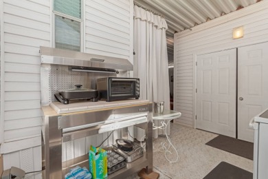 This adorable cozy 1997 fully furnished 1 bedroom 1 bath with on Viewpoint Golf Resort in Arizona - for sale on GolfHomes.com, golf home, golf lot