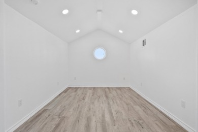 Welcome to your coastal retreat in the growing community of on Lamar Golf Course in Texas - for sale on GolfHomes.com, golf home, golf lot