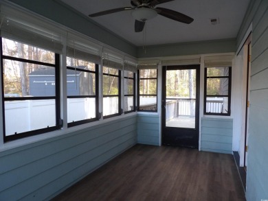 Great home. 3 bedrooms/2 bathrooms.  All new flooring and fresh on Arrowhead Country Club in South Carolina - for sale on GolfHomes.com, golf home, golf lot