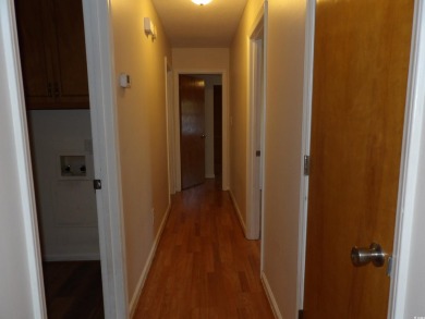 Great home. 3 bedrooms/2 bathrooms.  All new flooring and fresh on Arrowhead Country Club in South Carolina - for sale on GolfHomes.com, golf home, golf lot