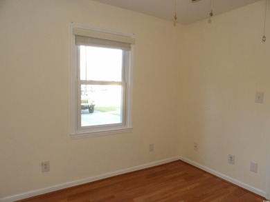 Great home. 3 bedrooms/2 bathrooms.  All new flooring and fresh on Arrowhead Country Club in South Carolina - for sale on GolfHomes.com, golf home, golf lot