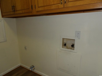 Great home. 3 bedrooms/2 bathrooms.  All new flooring and fresh on Arrowhead Country Club in South Carolina - for sale on GolfHomes.com, golf home, golf lot
