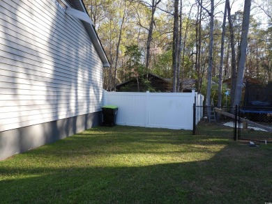 Great home. 3 bedrooms/2 bathrooms.  All new flooring and fresh on Arrowhead Country Club in South Carolina - for sale on GolfHomes.com, golf home, golf lot
