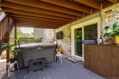LOCATION - FANTASTIC 3 bed, 2 bath Bi-Level with  1600 sq ft on Jeffersonville Elks Golf Club in Indiana - for sale on GolfHomes.com, golf home, golf lot