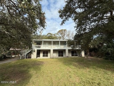 This brick home offers a fantastic opportunity for buyers on Ocean Point Golf Links in South Carolina - for sale on GolfHomes.com, golf home, golf lot