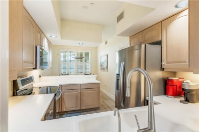 READY TO MOVE IN - 1st floor LAKEFRONT CONDO: 2 BD/2 BA on Oak Harbor Country Club in Florida - for sale on GolfHomes.com, golf home, golf lot
