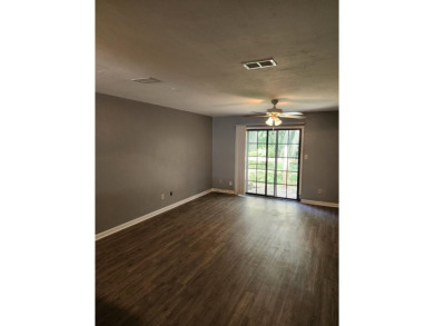 Wonderful townhouse setting close to Hilaman Golf course. Great on Hilaman Park Golf Course in Florida - for sale on GolfHomes.com, golf home, golf lot