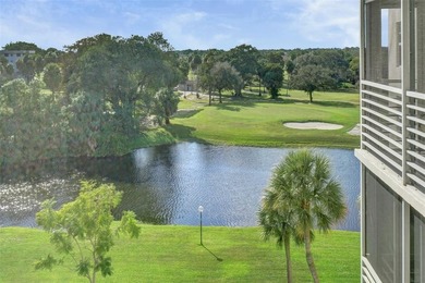 WOW!!! Absolutely GORGEOUS and RARELY AVAILABLE, huge KING on Palm-Aire Country Club and Resort - The Oaks in Florida - for sale on GolfHomes.com, golf home, golf lot