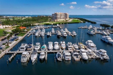 Under contract-accepting backup offers. An extraordinary on Longboat Key Golf Club Resort in Florida - for sale on GolfHomes.com, golf home, golf lot
