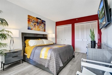 WOW!!! Absolutely GORGEOUS and RARELY AVAILABLE, huge KING on Palm-Aire Country Club and Resort - The Oaks in Florida - for sale on GolfHomes.com, golf home, golf lot