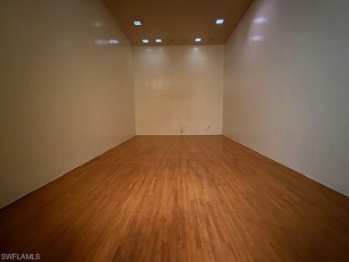 Welcome to this bright and spacious 2-bedroom, 2-bathroom on Inverrary Country Club in Florida - for sale on GolfHomes.com, golf home, golf lot