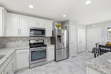 Well Maintained Gray Myst Floor Plan located on a beautiful on Frisco Lakes Golf Course in Texas - for sale on GolfHomes.com, golf home, golf lot