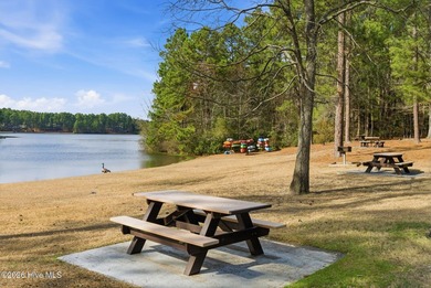 Beautiful 0.86-acre homesite in the gated community of Pinewild on Pinewild Country Club of Pinehurst in North Carolina - for sale on GolfHomes.com, golf home, golf lot