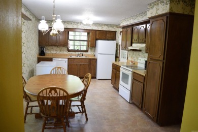Quaint and quite home on a beautiful street in Fairfield Bay! on Mountain Ranch Golf Club in Arkansas - for sale on GolfHomes.com, golf home, golf lot