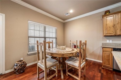 Enjoy easy living in this well-located home with walk-out on Bella Vista - Metfield Golf Complex and Country Club in Arkansas - for sale on GolfHomes.com, golf home, golf lot