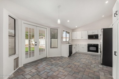 Here's a great 4 bedroom home with a 2 car garage in a really on Alta Mesa Golf Club in Arizona - for sale on GolfHomes.com, golf home, golf lot