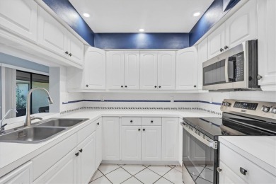 A Zen retreat on the green in Sarasota's sought-after Meadows on The Meadows Golf and Country Club in Florida - for sale on GolfHomes.com, golf home, golf lot