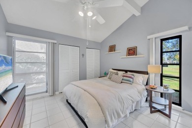 A Zen retreat on the green in Sarasota's sought-after Meadows on The Meadows Golf and Country Club in Florida - for sale on GolfHomes.com, golf home, golf lot