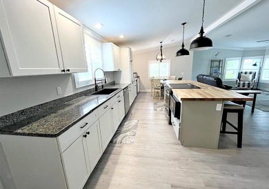 What a show stopper! Stunning 2bd/2/ba home enjoyed a total on Del Tura Golf and Country Club in Florida - for sale on GolfHomes.com, golf home, golf lot