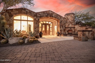 Stunning 4 Bed+Den, 5 Bath,Custom Home Located on Premium Acre on Whisper Rock Golf Club  in Arizona - for sale on GolfHomes.com, golf home, golf lot