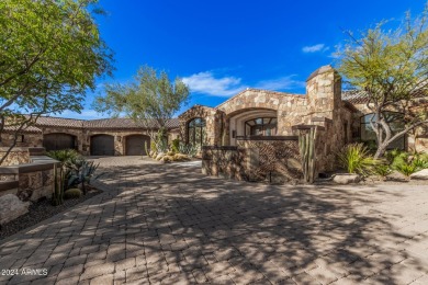 Stunning 4 Bed+Den, 5 Bath,Custom Home Located on Premium Acre on Whisper Rock Golf Club  in Arizona - for sale on GolfHomes.com, golf home, golf lot