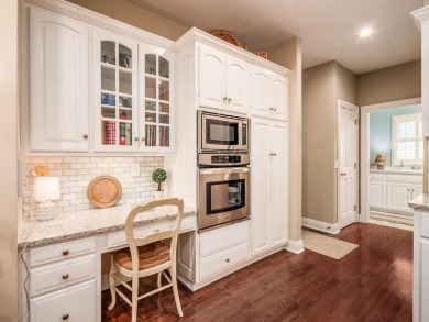 This meticulously maintained retreat is located on a cul-de-sac on Safari Golf Club in Ohio - for sale on GolfHomes.com, golf home, golf lot