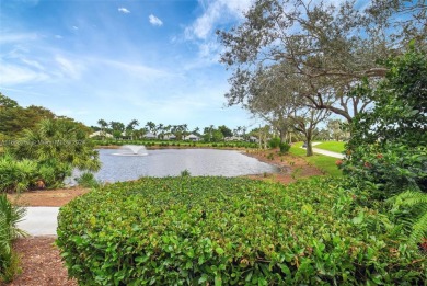 FULL GOLF MEMBERSHIP * Updated Lakefront Pool Home. 3 bedrooms & on Addison Reserve in Florida - for sale on GolfHomes.com, golf home, golf lot