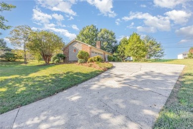 Elegant traditional one level home in Sapona Country Club! So on Sapona Country Club, Inc. in North Carolina - for sale on GolfHomes.com, golf home, golf lot