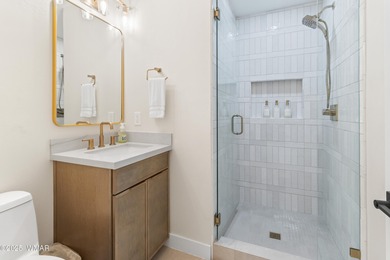 COMPLETELY REMODELED AND TURN KEY! Just bring your clothes and on Pinetop Lakes Country Club in Arizona - for sale on GolfHomes.com, golf home, golf lot