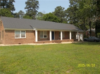 Well maintained brick ranch with a short walk between the hedges on Cypress Cove Country Club in Virginia - for sale on GolfHomes.com, golf home, golf lot