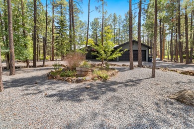 COMPLETELY REMODELED AND TURN KEY! Just bring your clothes and on Pinetop Lakes Country Club in Arizona - for sale on GolfHomes.com, golf home, golf lot