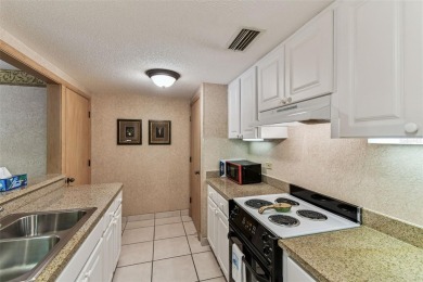 Two Bedroom/Two Bath *C* Unit - LOCATED IN THE HEART OF THE on Innisbrook Resort and Golf Club in Florida - for sale on GolfHomes.com, golf home, golf lot