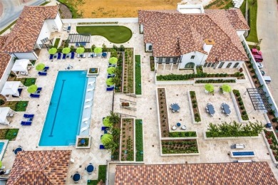 If you dream of living in a home with breathtaking views, it can on Grapevine Golf Course in Texas - for sale on GolfHomes.com, golf home, golf lot