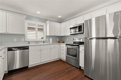 This meticulously maintained 2/2 Block/Stucco WOODLAWN Courtyard on The Links of Spruce Creek in Florida - for sale on GolfHomes.com, golf home, golf lot