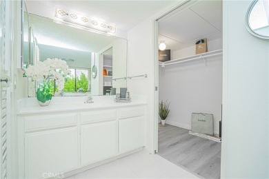 Welcome to this spacious 2 bedroom, 2 bathroom residence at The on Leisure Village Par 3 Golf Course in California - for sale on GolfHomes.com, golf home, golf lot