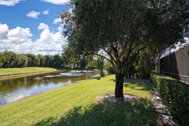 SELLER WANTS TO SELL....Fabulous 2 Bedroom / 2 Bath BUNGALOW in on Palm Beach Polo and Country Club in Florida - for sale on GolfHomes.com, golf home, golf lot
