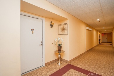 Welcome to this spacious 2 bedroom, 2 bathroom residence at The on Leisure Village Par 3 Golf Course in California - for sale on GolfHomes.com, golf home, golf lot
