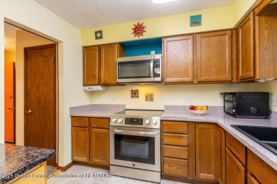 Haslett: Rare offering for this Immaculate 1,700+- sq. ft on Meridian Sun Golf Club in Michigan - for sale on GolfHomes.com, golf home, golf lot