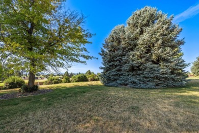 Beautifully maintained home on the 9th hole in the much-desired on  in Oregon - for sale on GolfHomes.com, golf home, golf lot