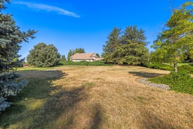Beautifully maintained home on the 9th hole in the much-desired on  in Oregon - for sale on GolfHomes.com, golf home, golf lot